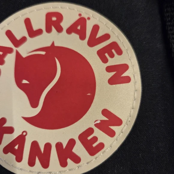 NWT Fjallraven Kanken 17"  Laptop Backpack Black - Picture 6 of 11